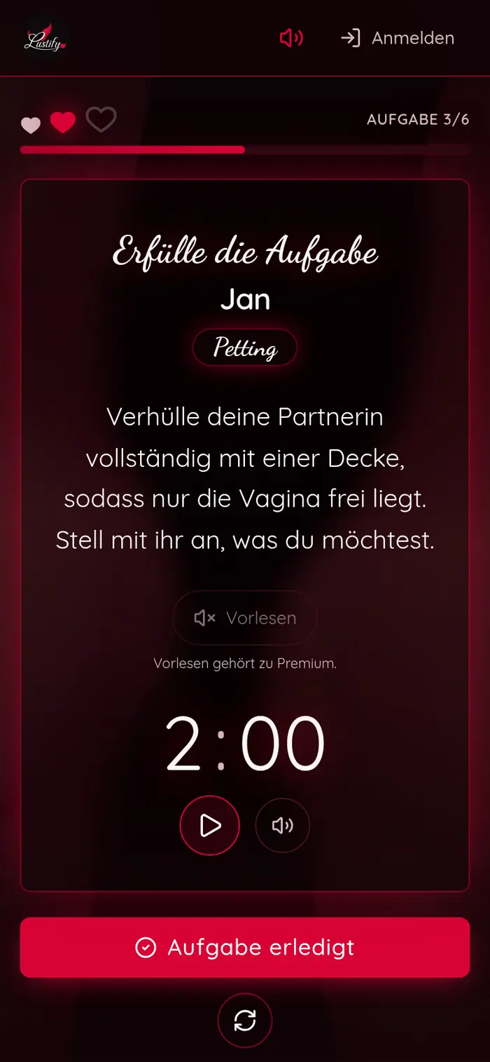 Bildschirm der App im Level Petting: eine Aufgabe auf der Spielkarte, darüber zwei gefüllte von drei Herzen